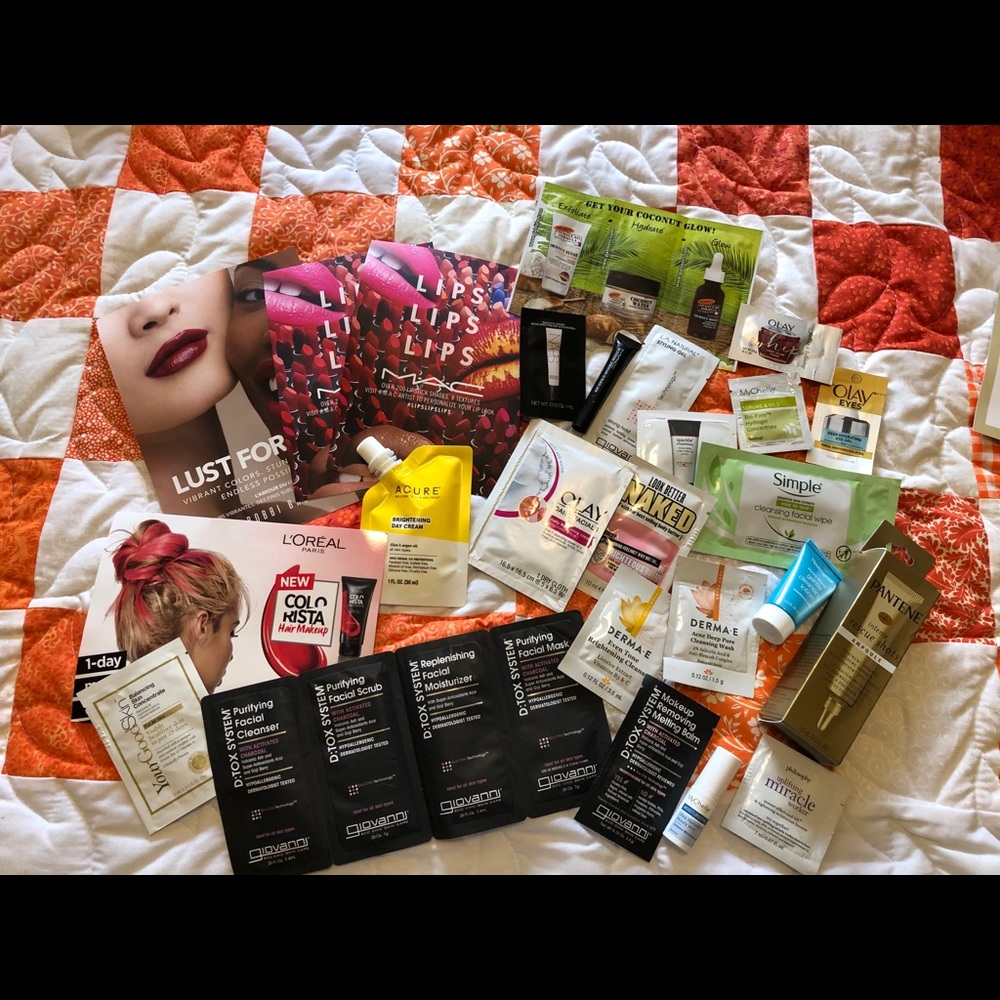 BNWT 30-piece high-end beauty & makeup bundle